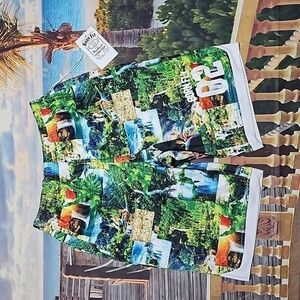 Born‎ Fly Graphic Shorts Size Medium NWT